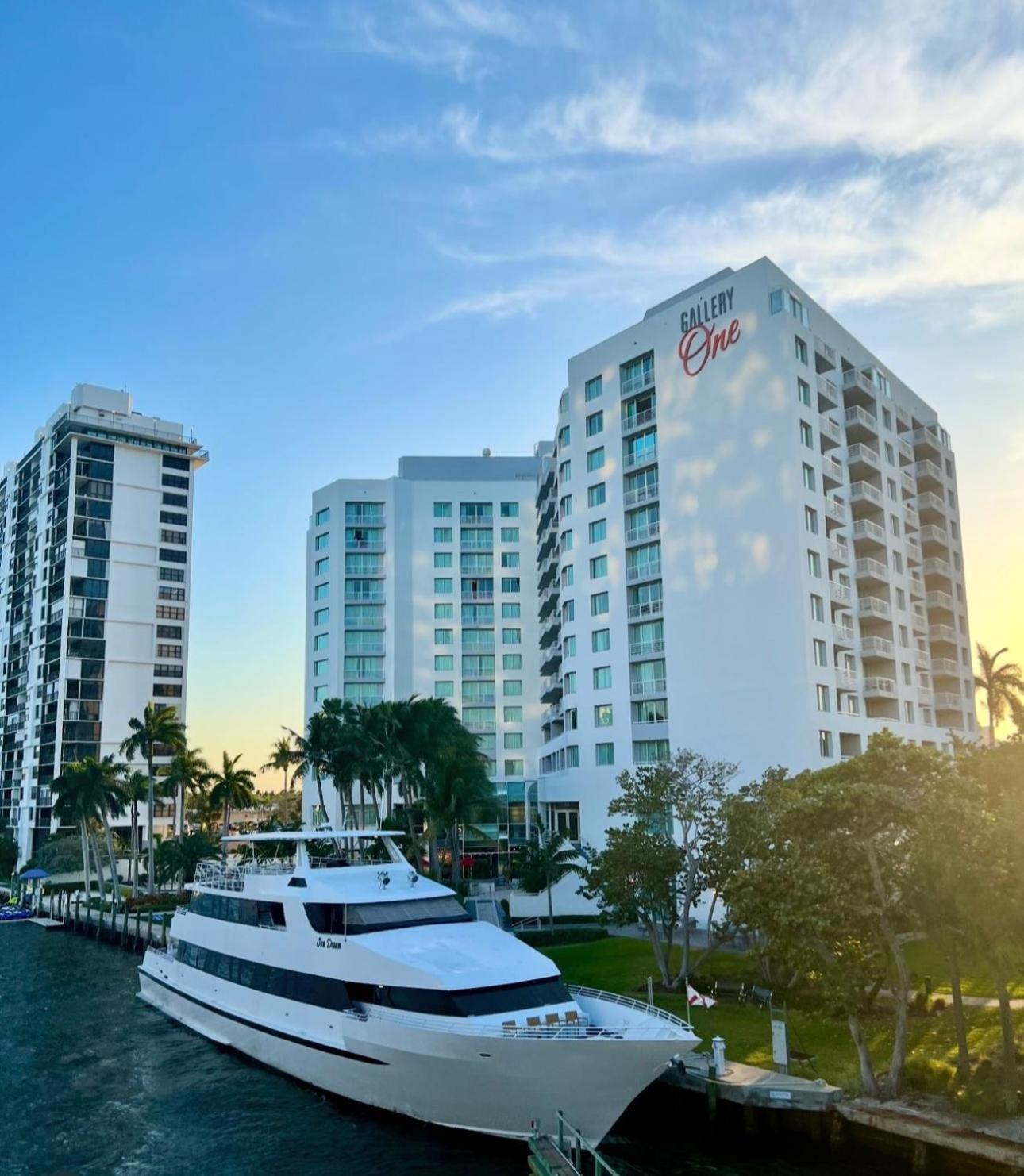 Galleryone Doubletree Hilton Gc Turtle Cove Fort Lauderdale Exteriör bild